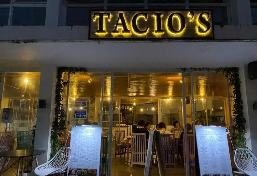 Fotos del hotel Seabird International Resort:  3