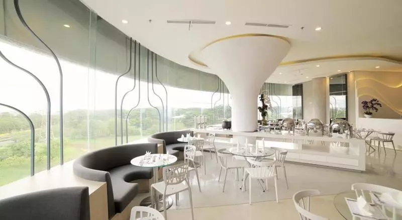 Fotos del hotel Ozone Hotel Pantai Indah Kapuk:  12