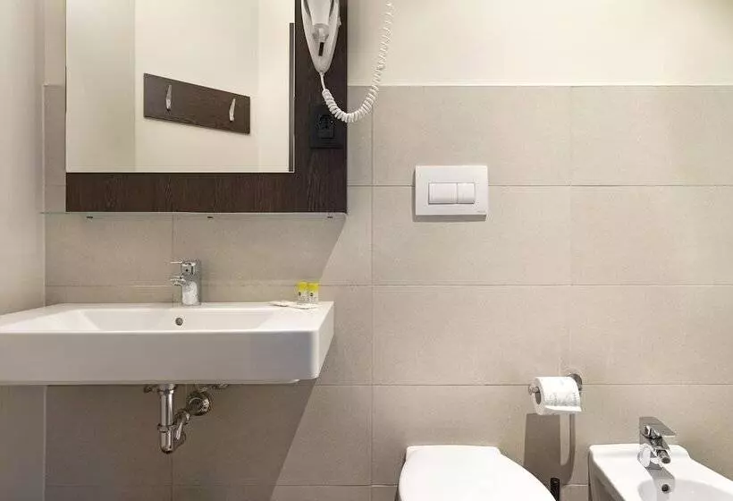 Fotos del hotel B&b Hotel Milano Sant'ambrogio:  8