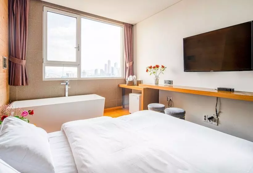 Fotos del hotel The Designers Hongdae:  18