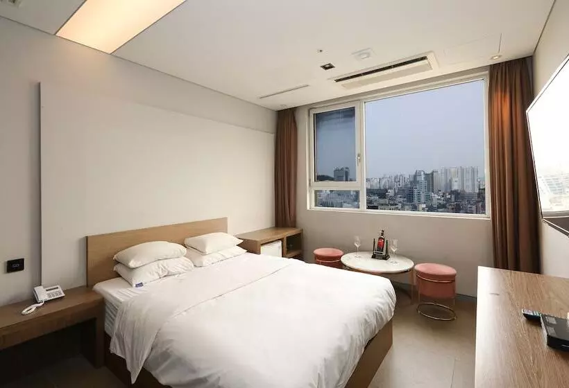 Fotos del hotel The Designers Hongdae:  5