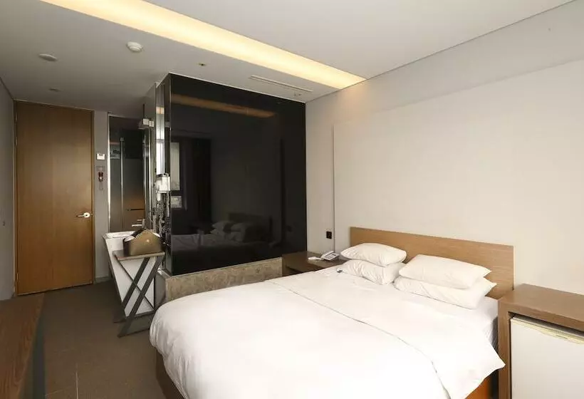 Fotos del hotel The Designers Hongdae:  14