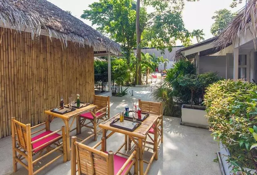 Fotos del hotel The White Cottage:  21