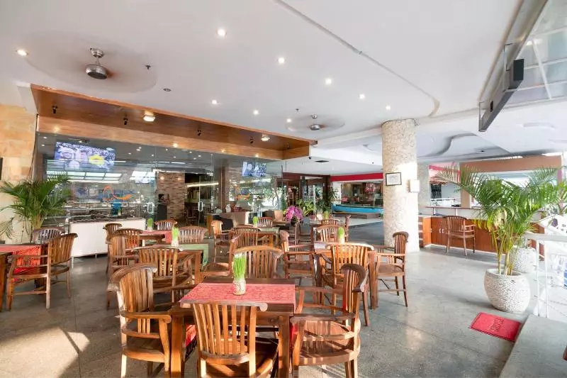 Fotos del hotel Kutabex Beach Front:  5