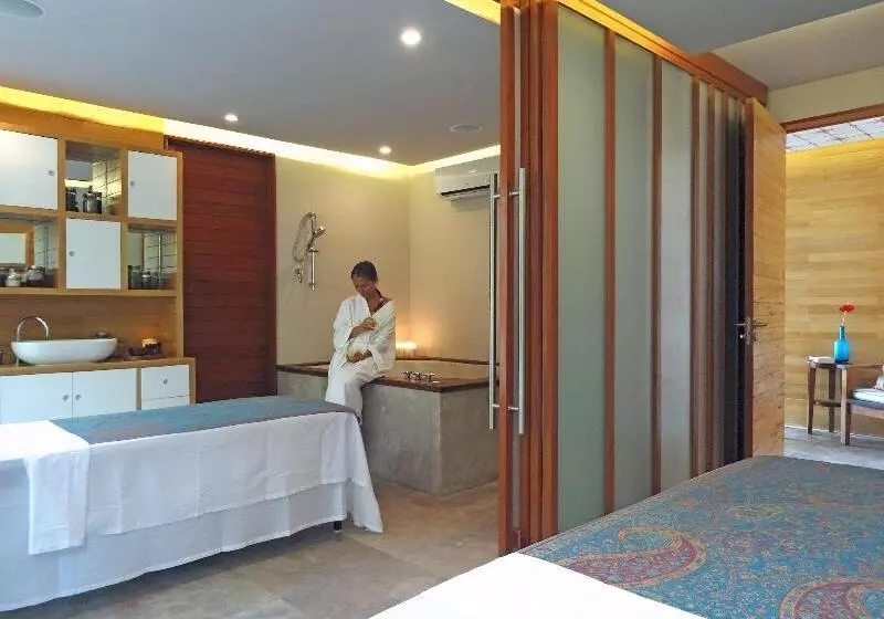 Mi Amor A Colibri Boutique Adults Only