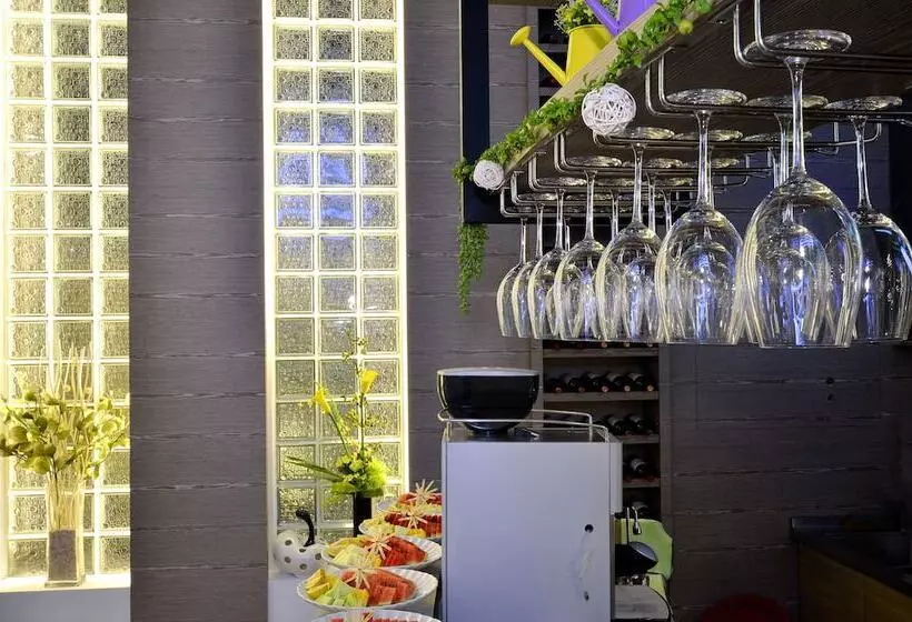 Fotos del hotel Tsun Huang:  5