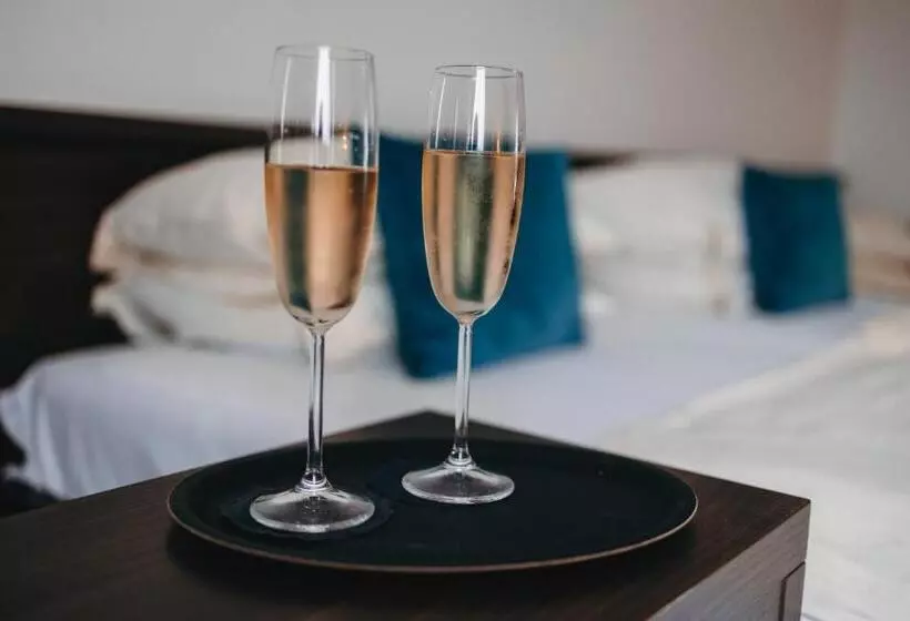 Fotos del hotel Emporium:  14