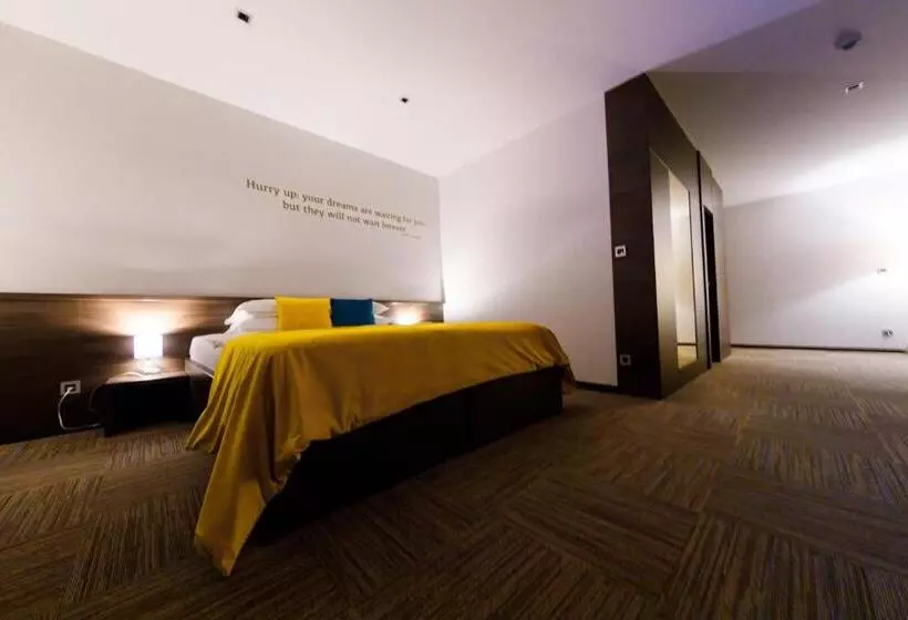 Fotos del hotel Emporium:  17