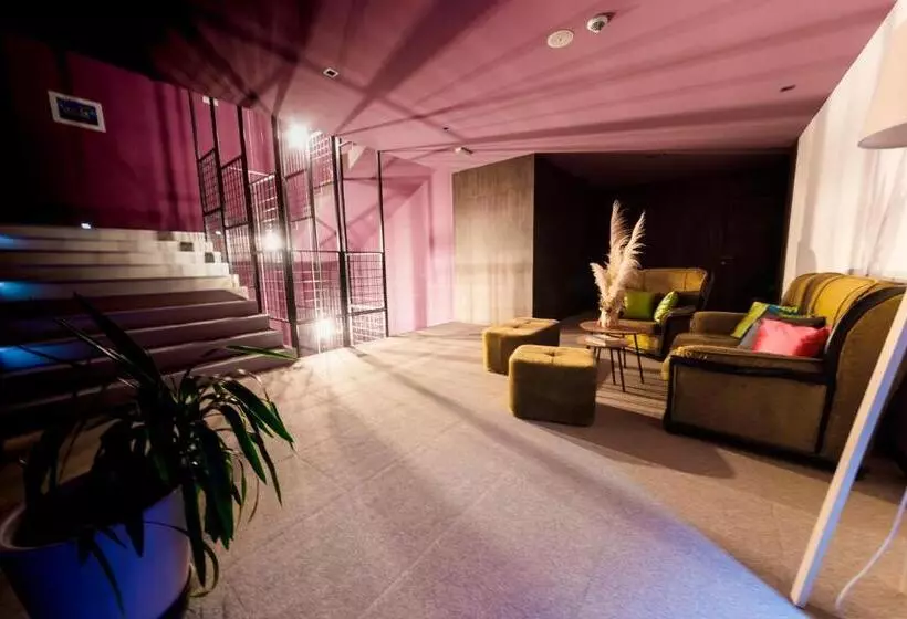 Fotos del hotel Emporium:  6