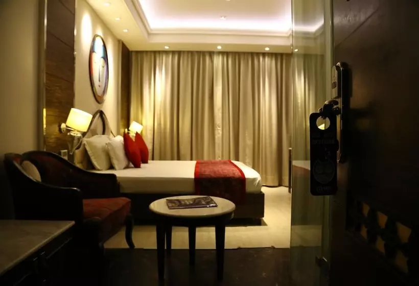 Fotos del hotel Oyo Premium Sector 43 Chandigarh:  4