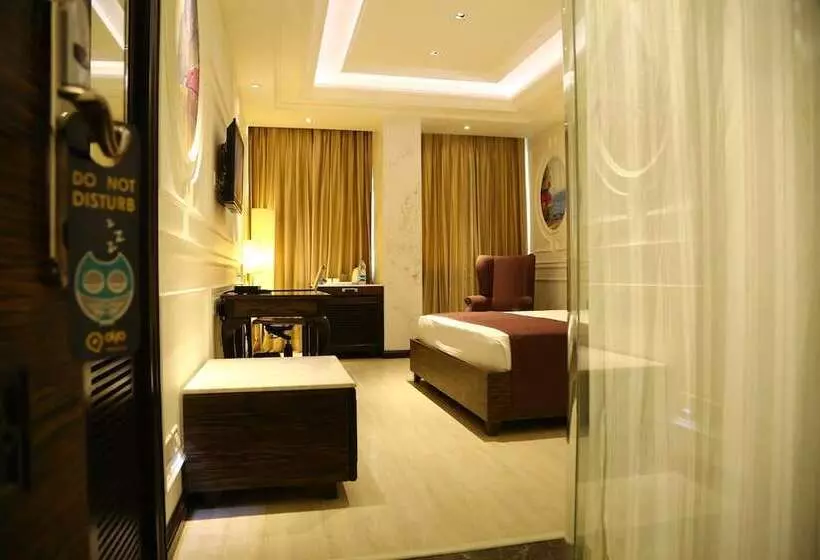 Fotos del hotel Oyo Premium Sector 43 Chandigarh:  13