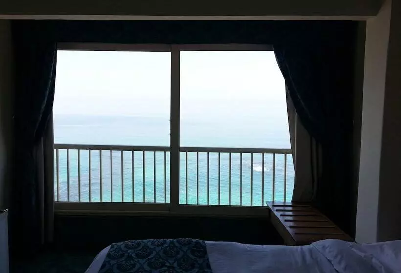 Fotos del hotel Royal Crown:  11