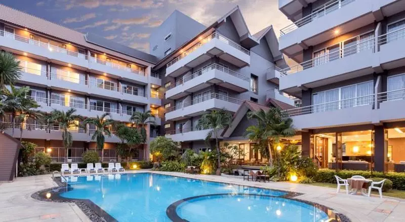 The Holiday Resort Pattaya