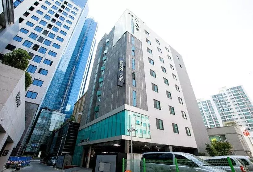 Fotos del hotel 109:  22