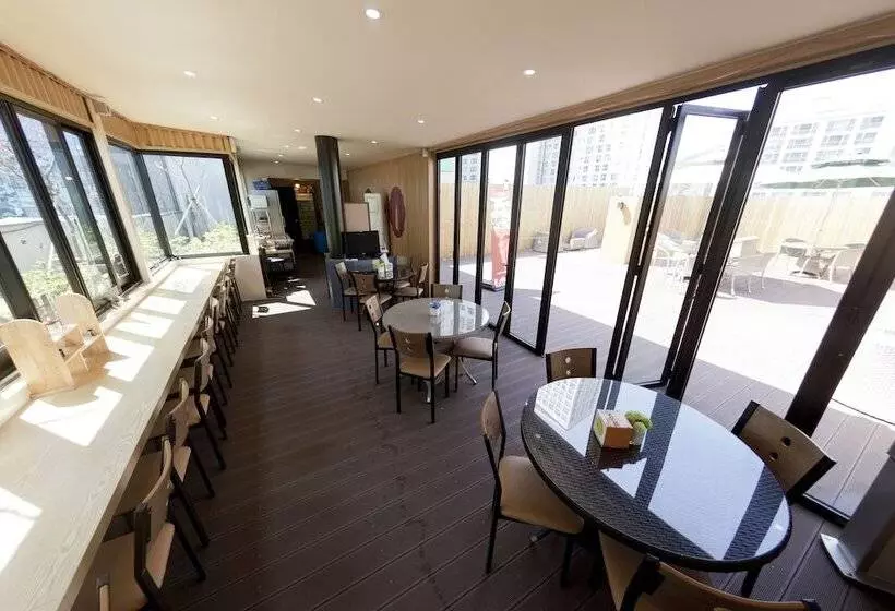 Fotos del hotel 109:  25