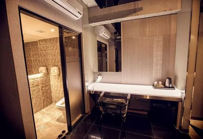 Fotos del hotel 109:  8