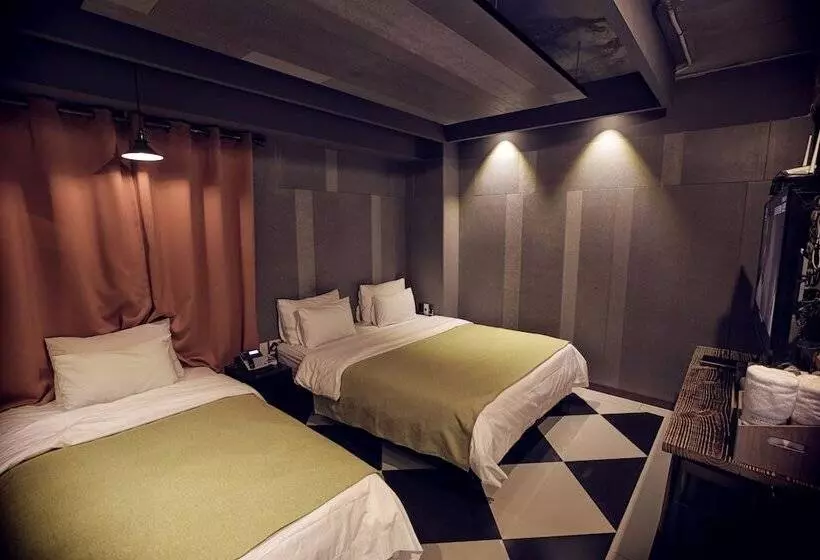 Fotos del hotel 109:  20