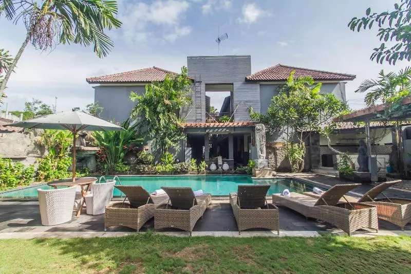 Fotos del hotel Jimbaran Lestari Hotel & Residence Spa:  16