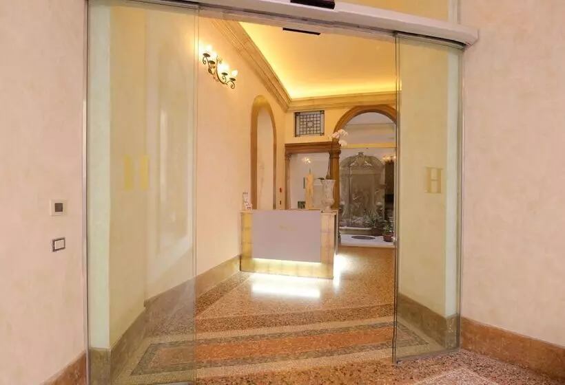 Fotos del hotel Antica Dimora Delle Cinque Lune:  9