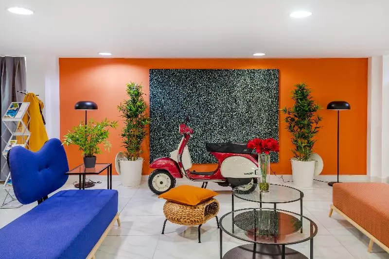 Split Inn By President