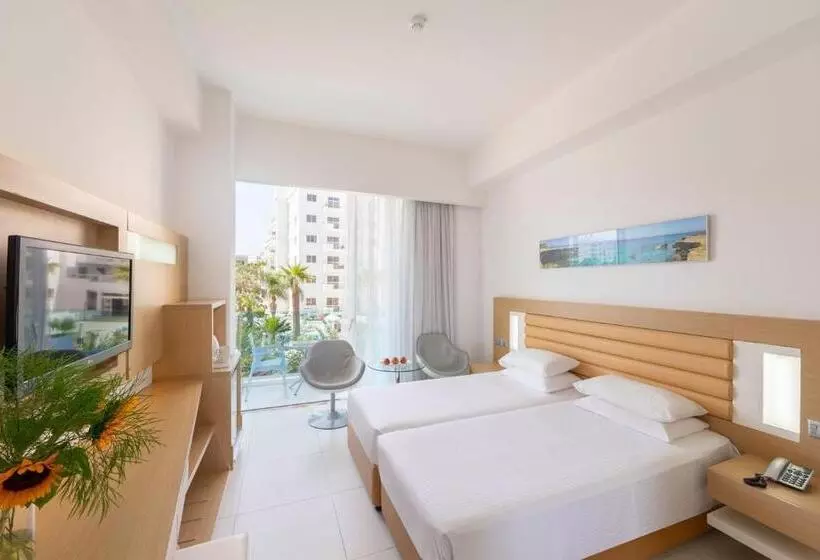 Fotos del hotel Vrissaki Beach:  19