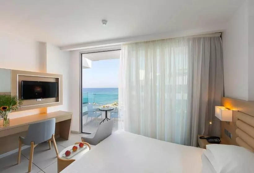 Fotos del hotel Vrissaki Beach:  22