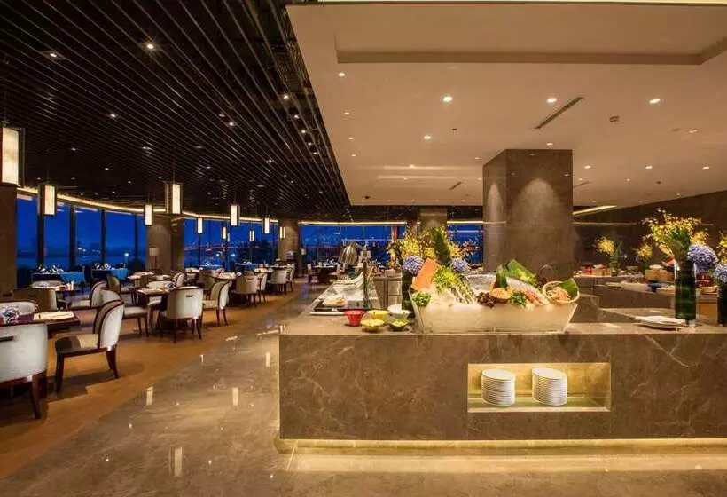 Fotos del hotel Hilton Wuhan Riverside:  6