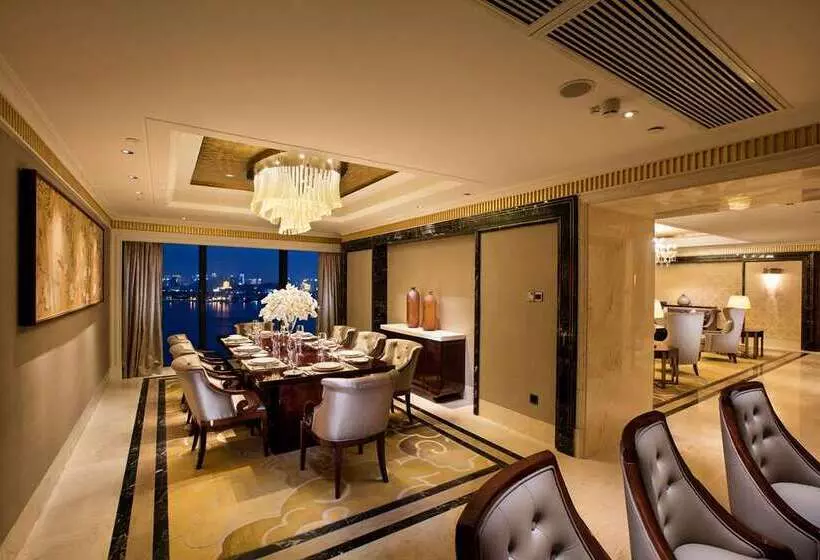 Fotos del hotel Hilton Wuhan Riverside:  24