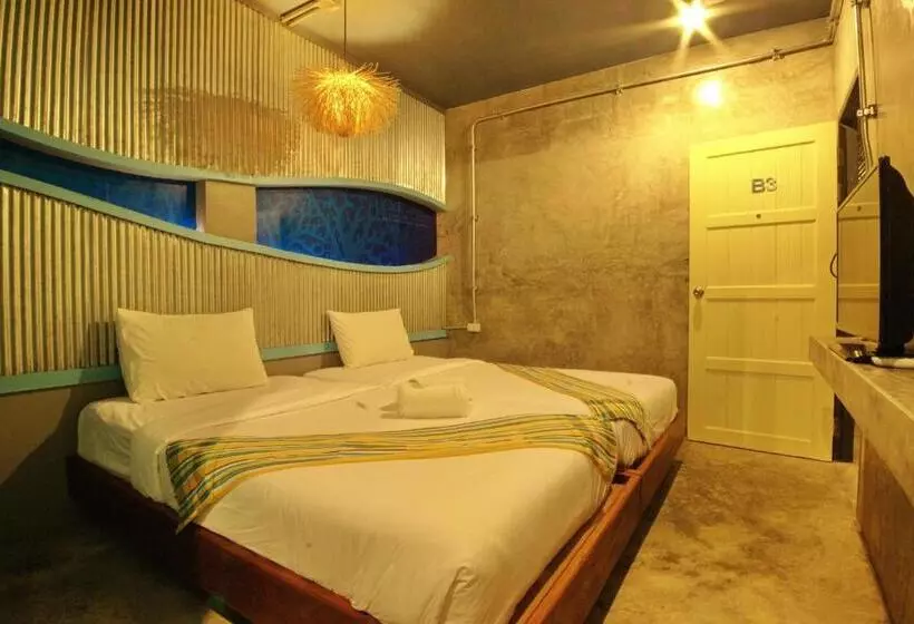 Fotos del hotel Seabox Khaolak Hostel:  13