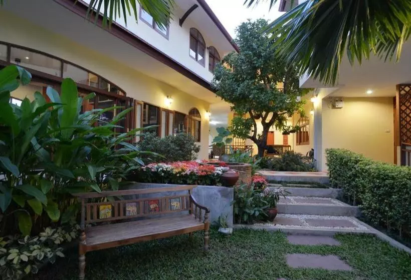 Fotos del hotel The Golden Wells Residence:  13