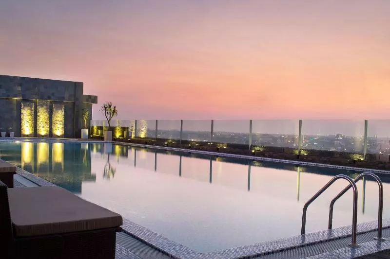 Fotos del hotel Four Points By Sheraton Makassar:  2