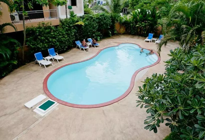 Fotos del hotel Full Moon Beach Resort:  2