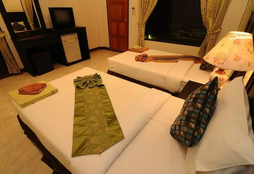 Fotos del hotel N.t. Lanta Resort:  9