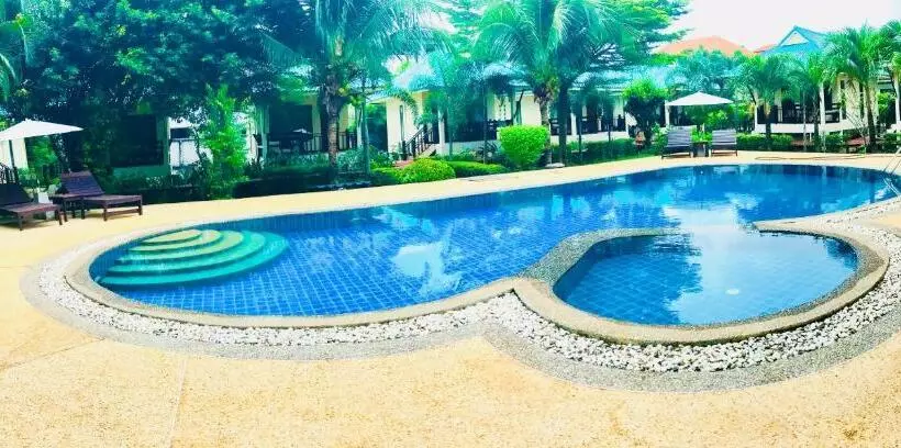 Fotos del hotel N.t. Lanta Resort:  13