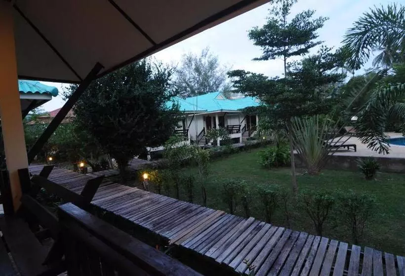 Fotos del hotel N.t. Lanta Resort:  11