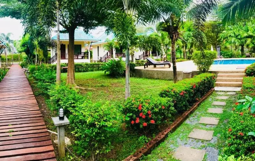 Fotos del hotel N.t. Lanta Resort:  8