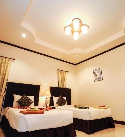 Fotos del hotel N.t. Lanta Resort:  17