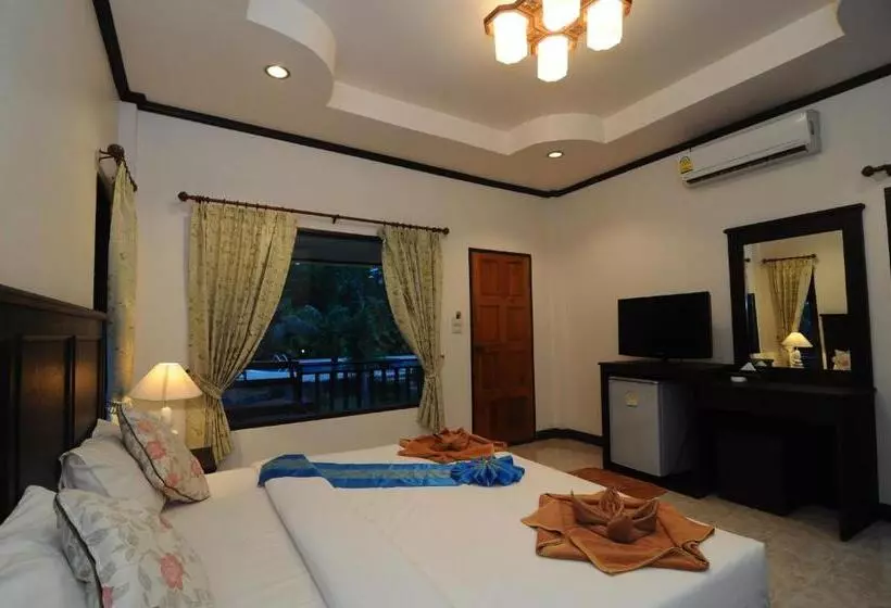 Fotos del hotel N.t. Lanta Resort:  22