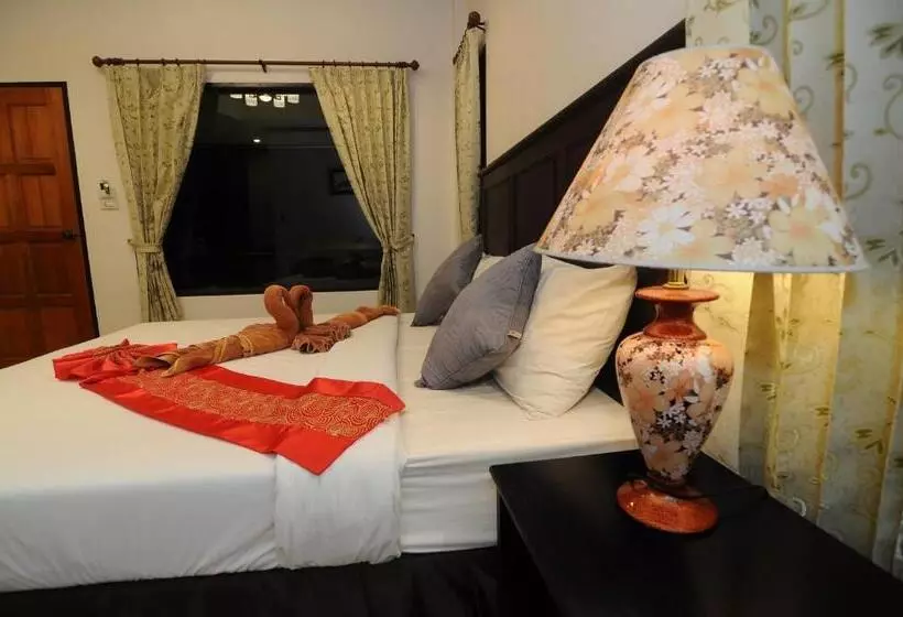 Fotos del hotel N.t. Lanta Resort:  21