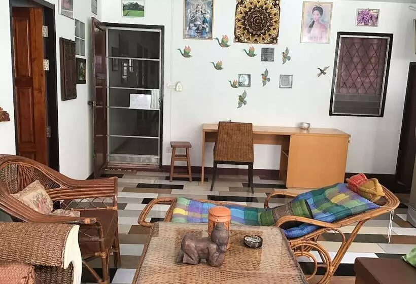 Fotos del hotel Saithong House:  9