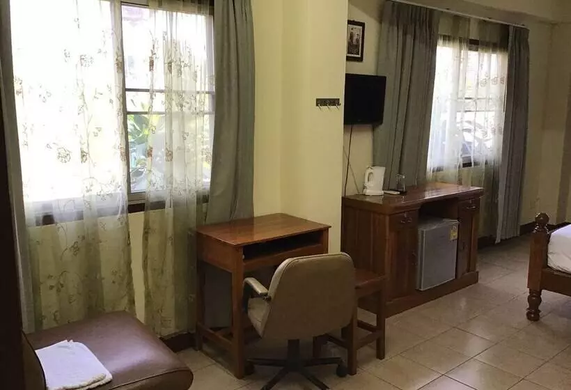 Fotos del hotel Saithong House:  25