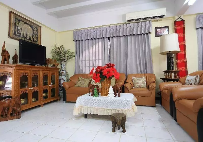 Fotos del hotel Saithong House:  21