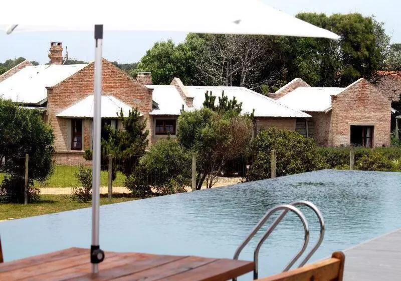 Fotos del hotel Anastasio Beach Resort:  2