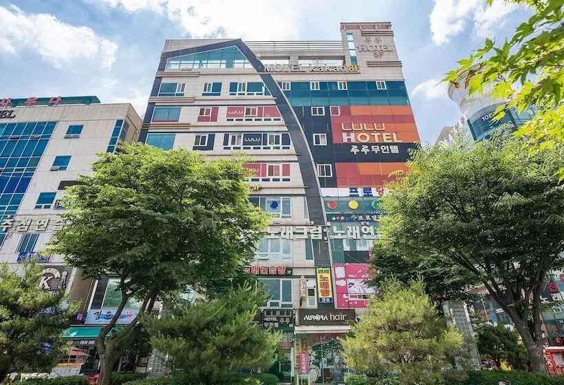 Business Design Hotel Luv