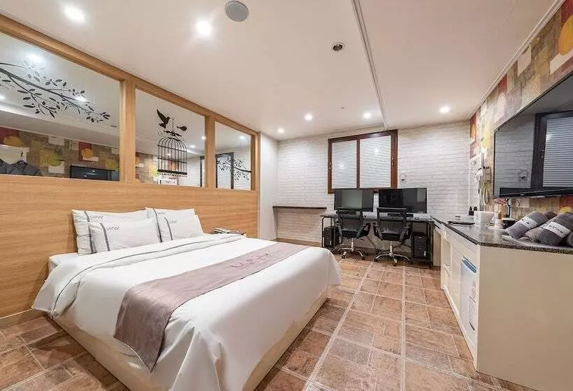 Fotos del hotel Business Design Hotel Luv:  22