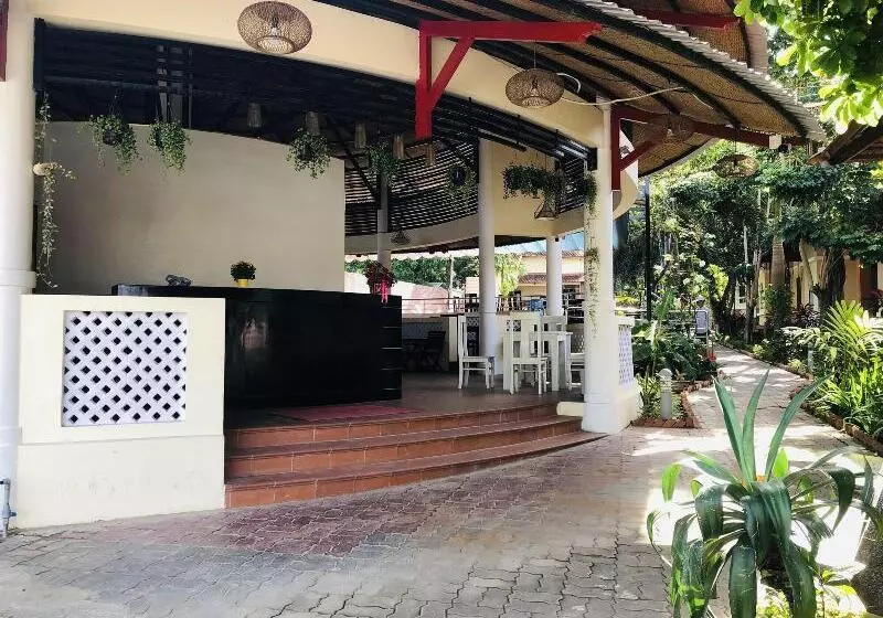 Fotos del hotel Castaways Resort:  6