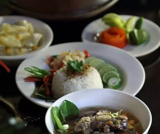 Fotos del hotel Maxonehotels.com At Pemuda:  4