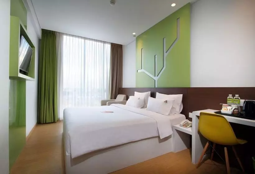 Fotos del hotel Maxonehotels.com At Pemuda:  8