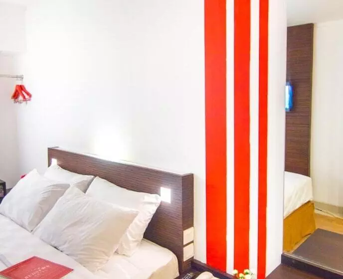 Fotos del hotel Redstar:  20