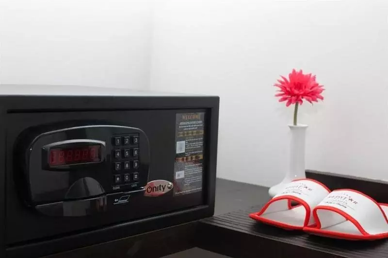 Fotos del hotel Redstar:  7